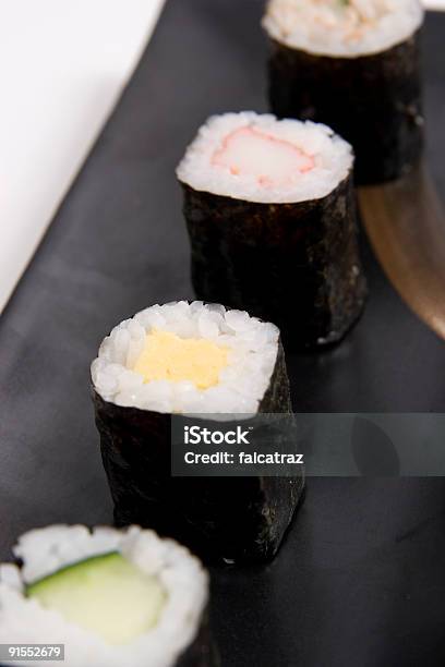 Maki Sushi - Fotografias de stock e mais imagens de Alimentação Saudável - Alimentação Saudável, Arroz - Alimento Básico, Arroz - Cereal