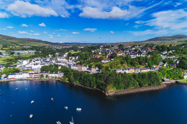 istock Portree town aerial, Scotland 915547418