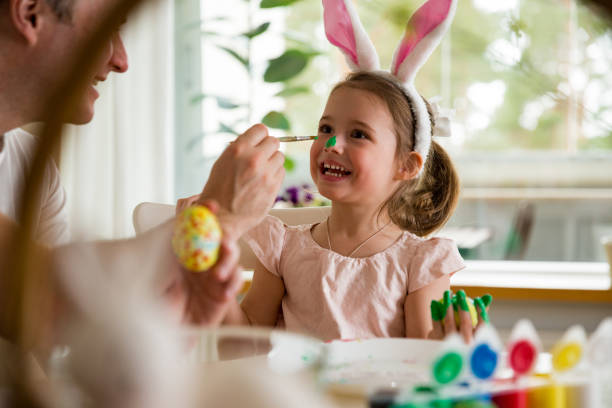istock Family celebrating Easter 915573888
