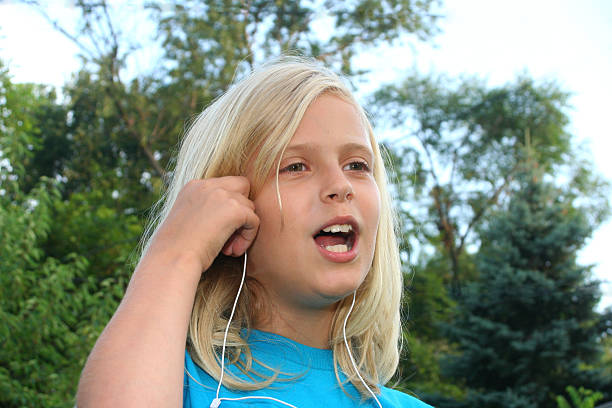 istock Music Girl 91560782