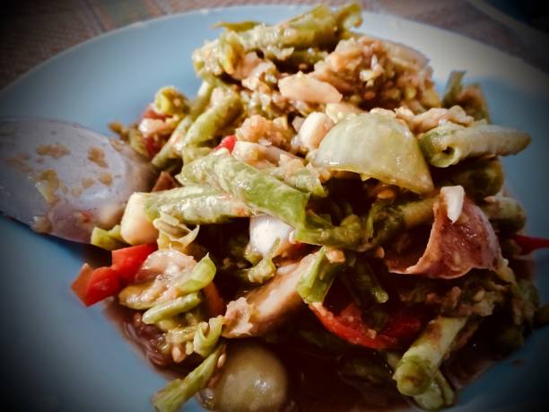 istock Thailand healthy food on a plate. 915610268