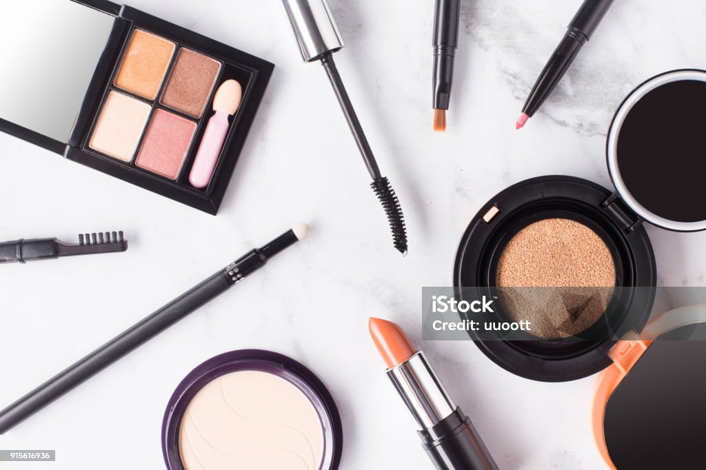 Kosmetik auf Marmor - Lizenzfrei Make-Up Stock-Foto