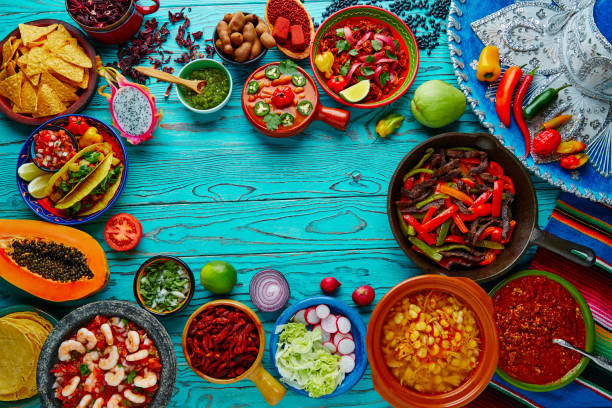 мексиканская еда смесь красочный фон мексика - salsa hot sauce mexico condiment стоковые фото и изображения