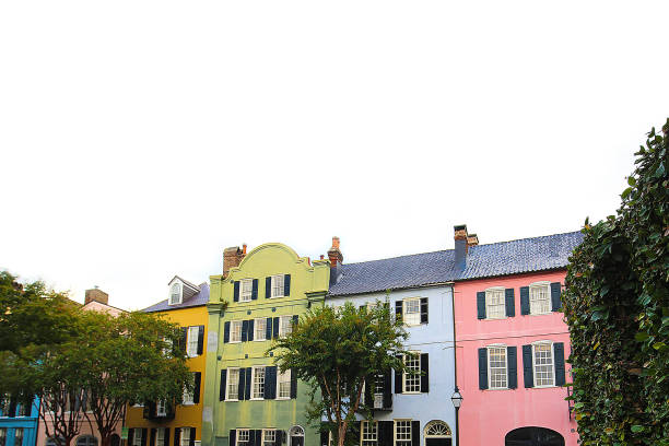 rainbow row charleston south carolina - row house architecture tourism window imagens e fotografias de stock