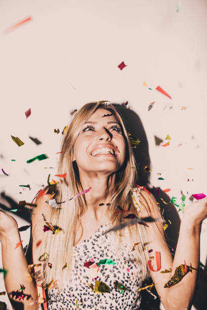 istock Single girl's party 915655586