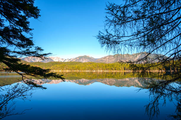 istock Wonderful autumn of Eibseelake Germany 915656038