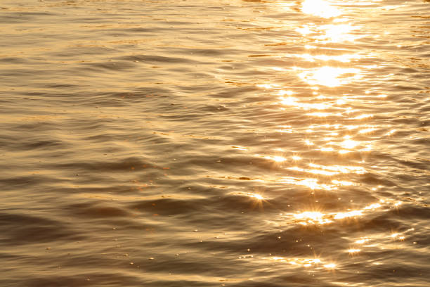 istock Seascape at sunset 915656502