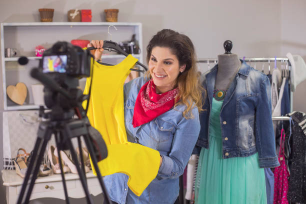 istock Fashion Vlogging 915666674