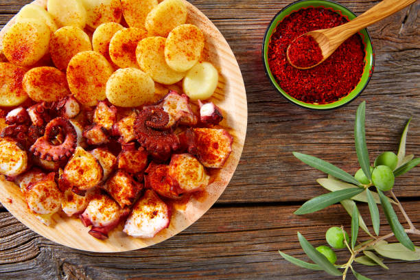 istock Pulpo a Feira with octopus potatoes gallega style 915670884