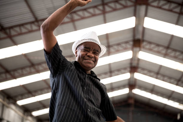 istock Brazilian Man Dancing Samba - Sambista 915672496