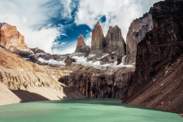 istock Torres del Paine Chile 915675450