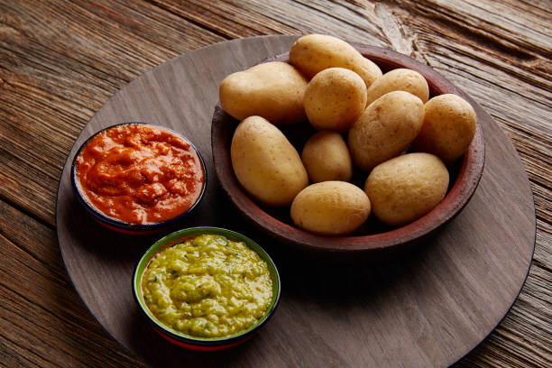 istock Papas al mojo Canary islands wrinkled potatoes 915677414