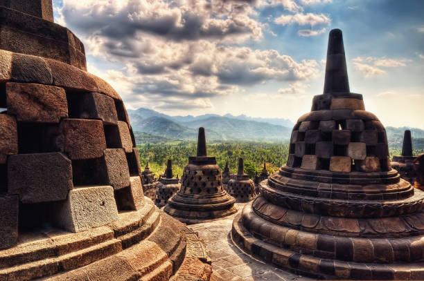 istock Borobudur Indonesia 915681586