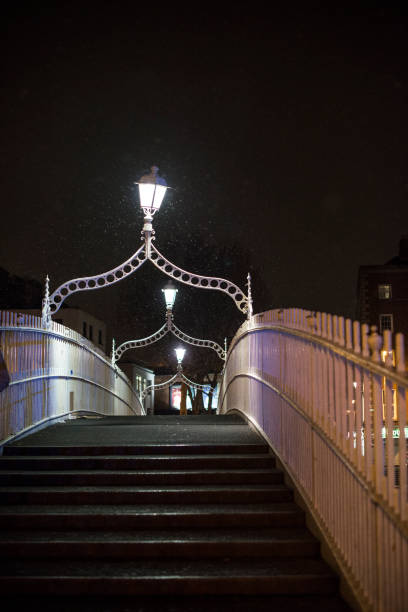 istock Ha'penny Bridge, Dublin, Ireland. 915682790