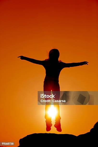 Silhueta De 3 - Fotografias de stock e mais imagens de Adulto - Adulto, Bem-estar, Cena de tranquilidade