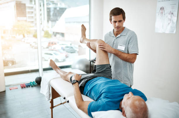 istock tell me where it hurts sir 915704738