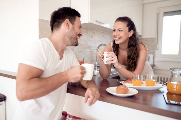 istock Romantic couple at home 915760478