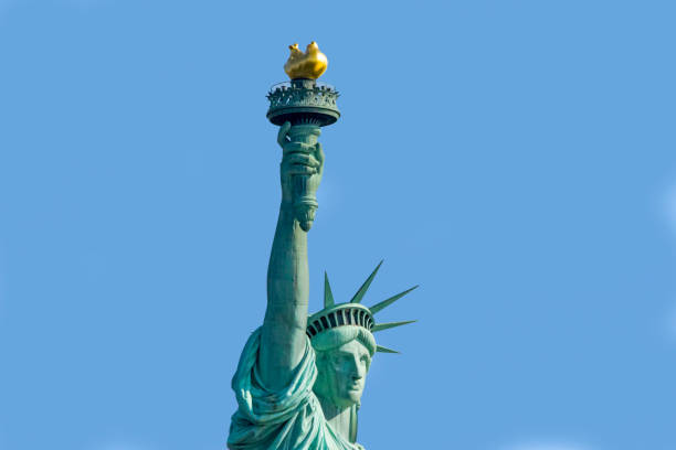 istock statue of liberty 915760538