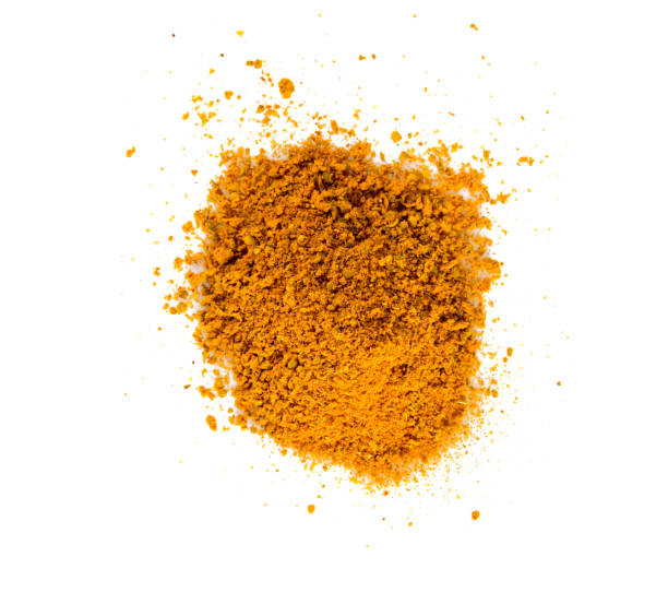 istock curry powder isolated on white background 915776150