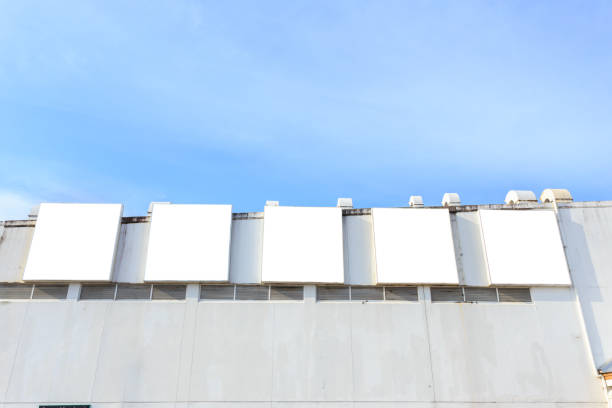 istock Large white blank advertising billboard. For design and advertisement concept 915787422