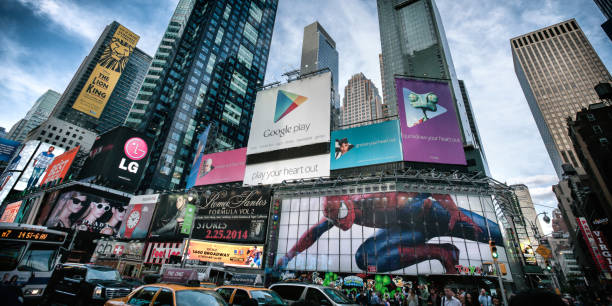 times square - taxi new york city traffic busy imagens e fotografias de stock