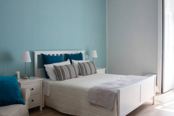 istock Bedroom of a bed and breakfast 915800270
