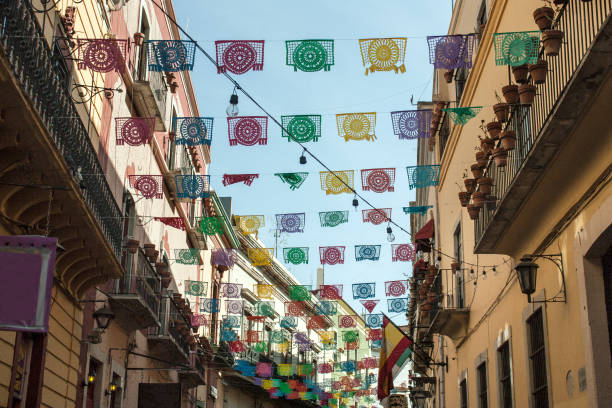 istock Guanuato Street 915813482