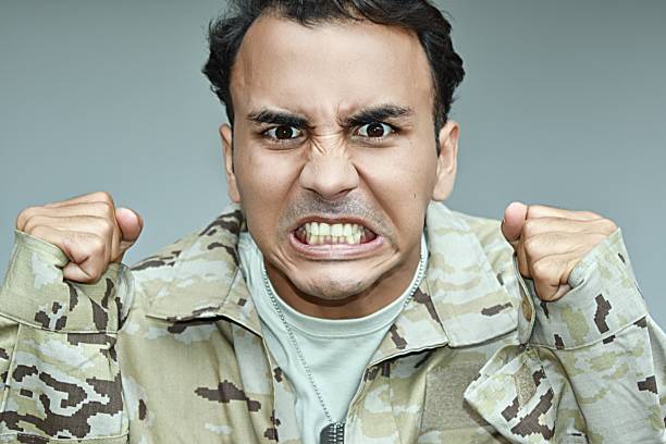 istock Enlisted Male Soldier Under Stress 915827334