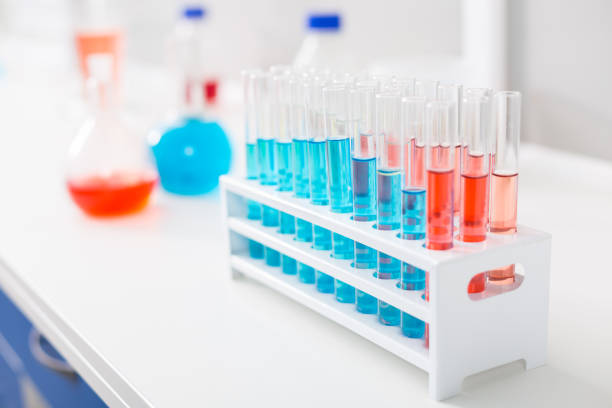 istock Glass vials placing in order 915839278