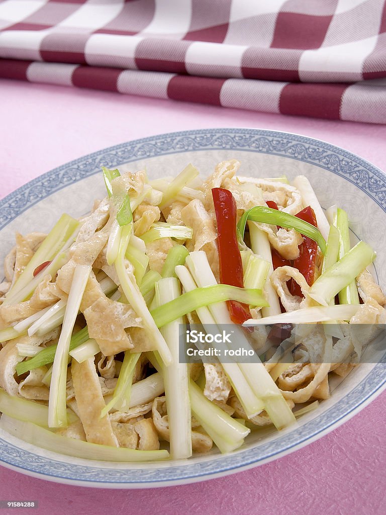 La cuisine chinoise series: Sauté de tofu séché et de céleri - Photo de Aliment libre de droits