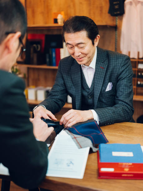 istock Custom Suit Shop in Tokyo 915886546