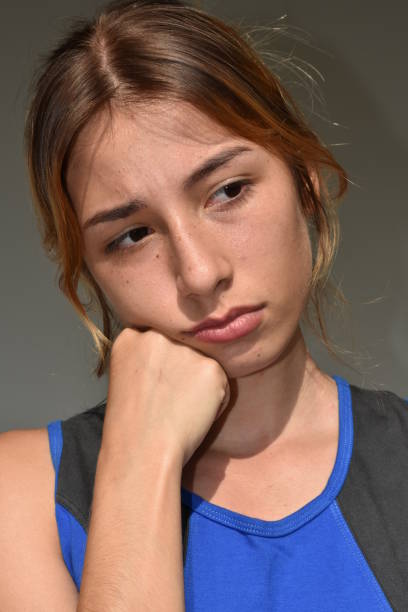 istock Latina Female And Confusion 915889956