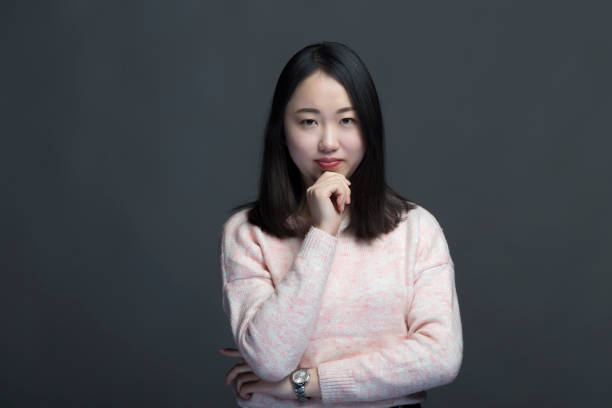 istock Asian woman portrait 915933912