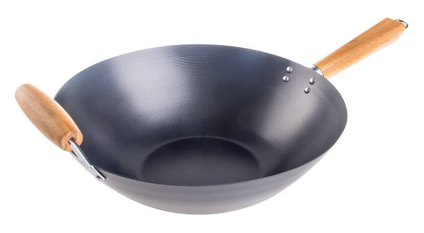 istock asia cooking wok 915975226