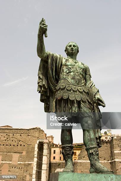 Grad Cezar - zdjęcia stockowe i więcej obrazów Julius Caesar - Emperor - Julius Caesar - Emperor, Toga, Bohater