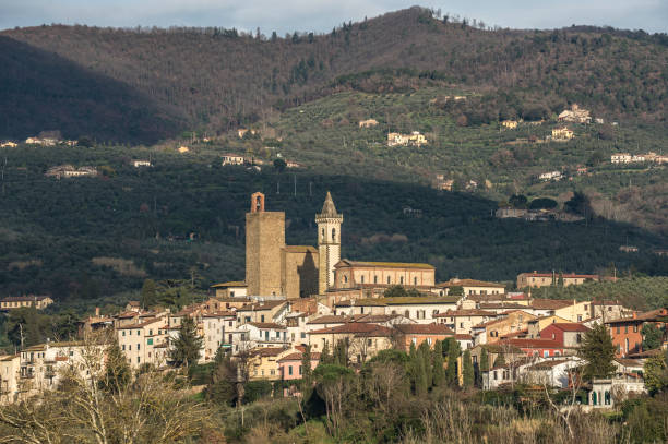istock Leonardo da Vinci's town in Tuscany Italy 915988982
