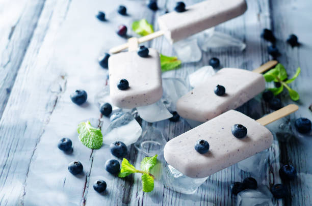 istock Vanilla blueberry cream cheese ice cream with fresh blueberries 915991670