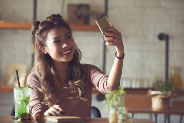 istock Girl taking selfie 916016640