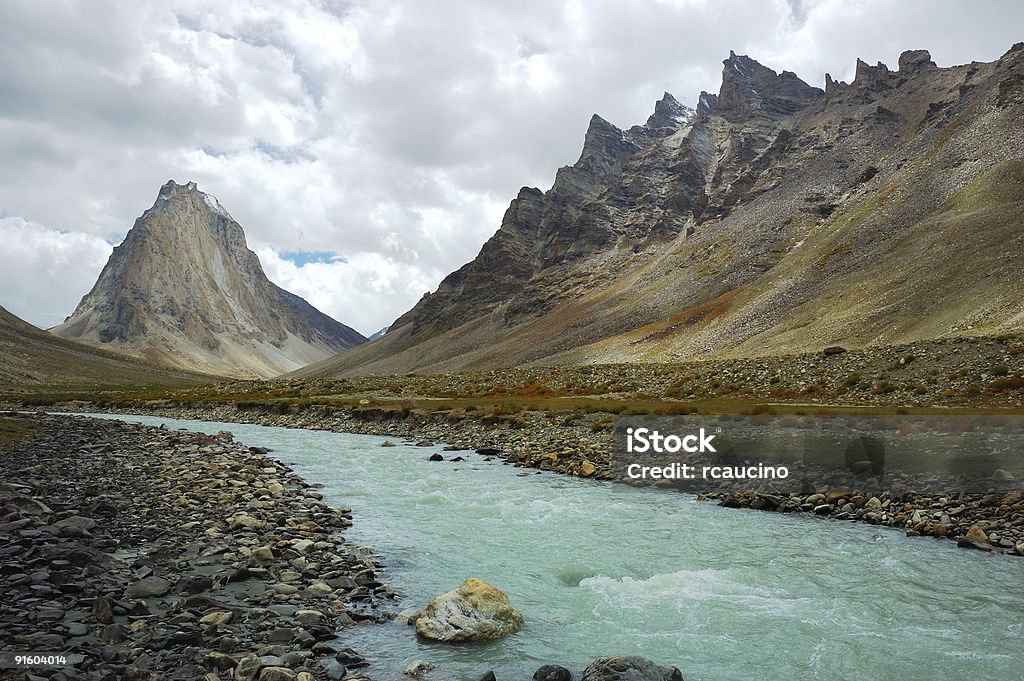 Rivière de l'Himalaya - Photo de Asie libre de droits