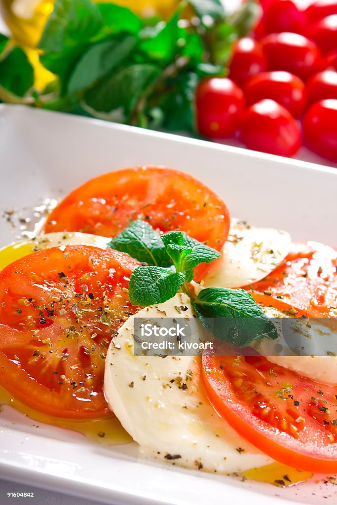 Salada caprese - Foto de stock de Alimentação Saudável royalty-free