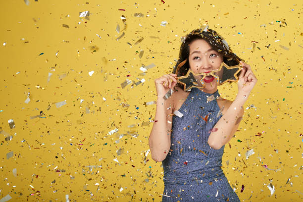 istock Party girl 916048908