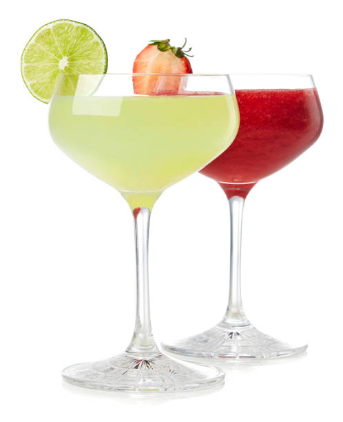 istock Classic lime and strawberry daiquiri cocktail 916049960