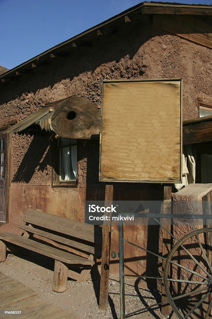 Pueblo fantasma X - Foto de stock de Abandonado libre de derechos