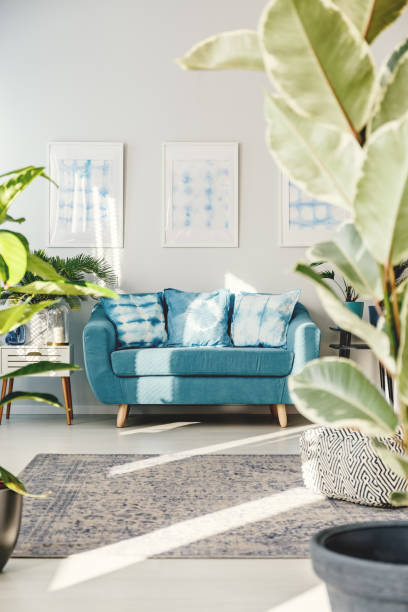 istock Floral living room interior 916085284