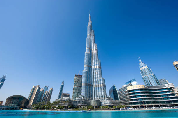Burj Khalifa Dubai Dubai, United Arab Emirates - 02 Januari, 2018: The Burj Khalifa in the center of Dubai is the tallest building in the world with 828 meters high. burj khalifa photos stock pictures, royalty-free photos & images