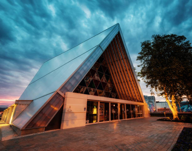 istock Christchurch Cardboard Chaple 916098124