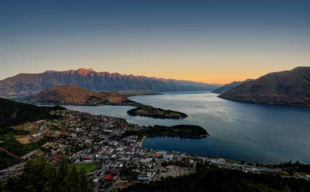 istock Queenstown New Zealand 916100378