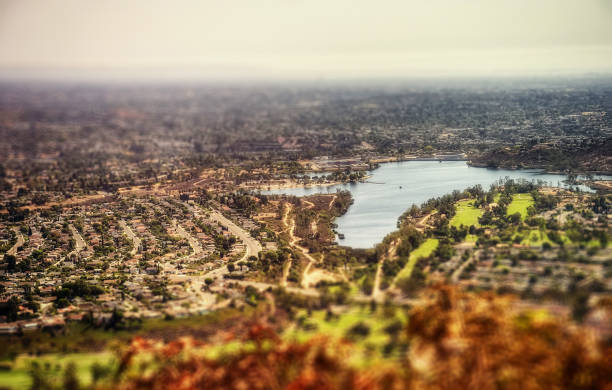 lago murray san diego - lake murray fotografías e imágenes de stock