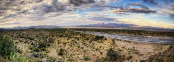 istock Highway to Vegas 916102310