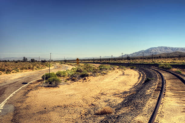 istock Mojave Desert Cross Roads 916102386